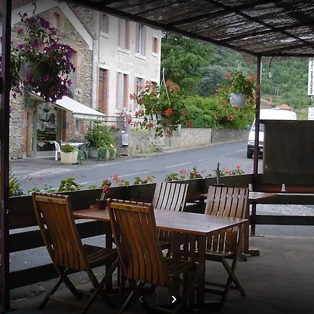 Saint Verny Hotel