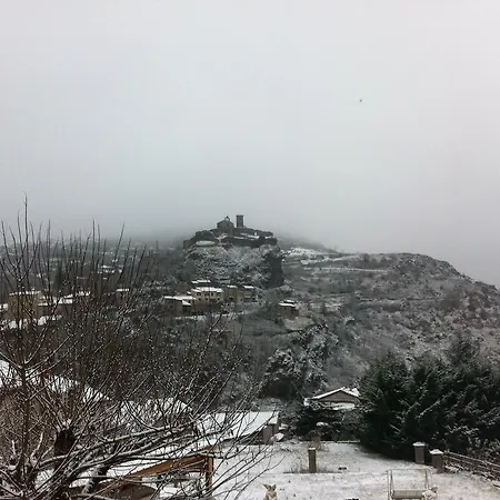 Saint Verny Hotel *